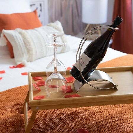 Ode A L'Amour : Studio Intimiste Tolone Esterno foto
