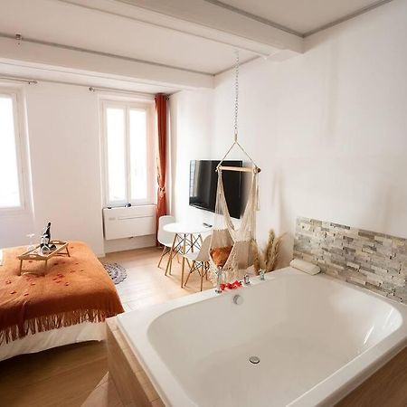 Ode A L'Amour : Studio Intimiste Tolone Esterno foto